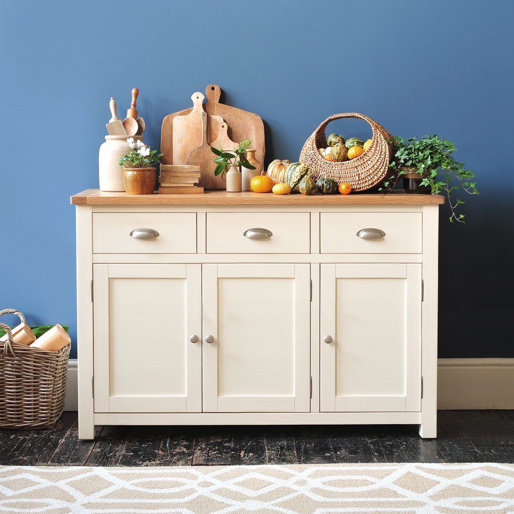 A267_7ion9pbi Large Sideboard - Image 1