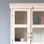 WHITE CABINET - Image 3